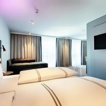 Premier Centre 酒店 3*