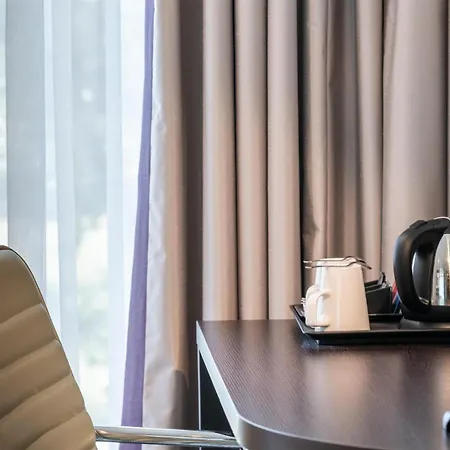 Premier Centre Szálloda 3*